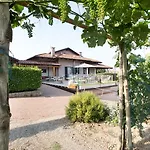 La Rosa Gialla Bio & Barolo