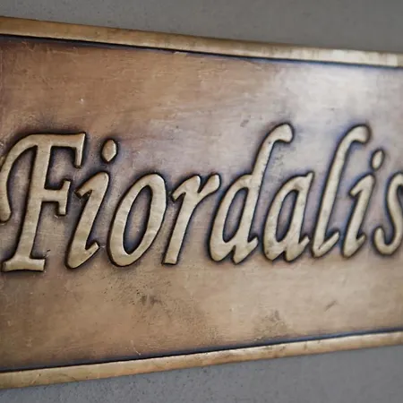 La Rosa Gialla Bio &