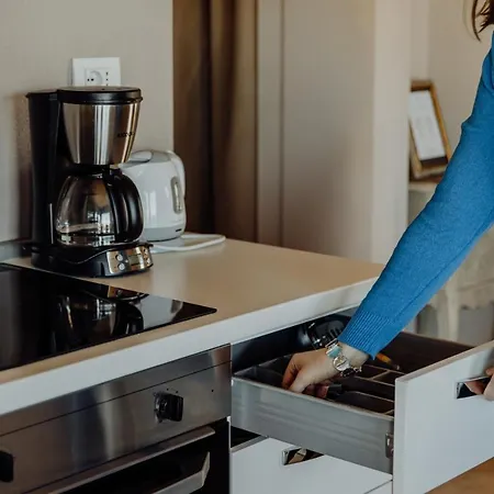 La Rosa Gialla Bio & * 巴罗洛