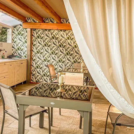 La Rosa Gialla Bio & * Barolo