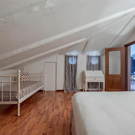 La Rosa Gialla Bio & 巴罗洛