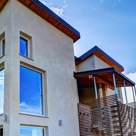 La Rosa Gialla Bio & * Barolo