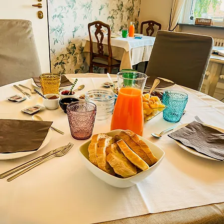 La Rosa Gialla Bio & Kır Evi Barolo