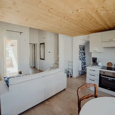 Kır Evi La Rosa Gialla Bio & Barolo